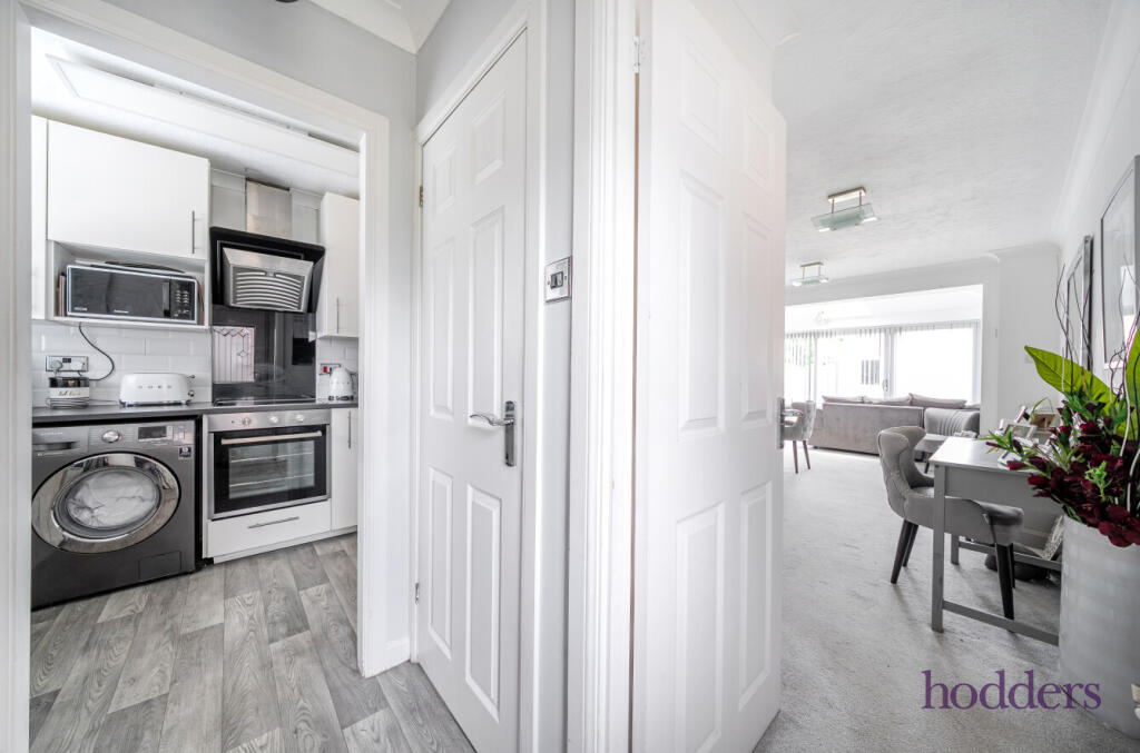 8055ebab-80f4-408...