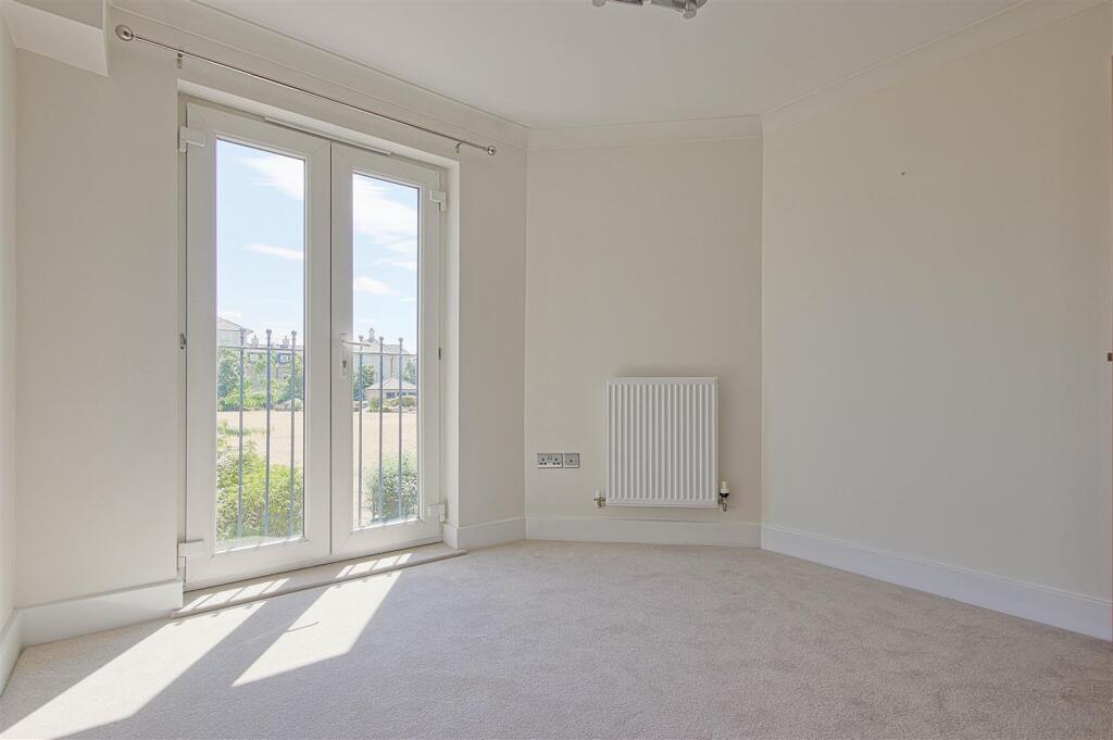 Bedroom 1 - 2.jpg