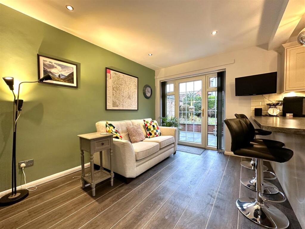 Living Space 050