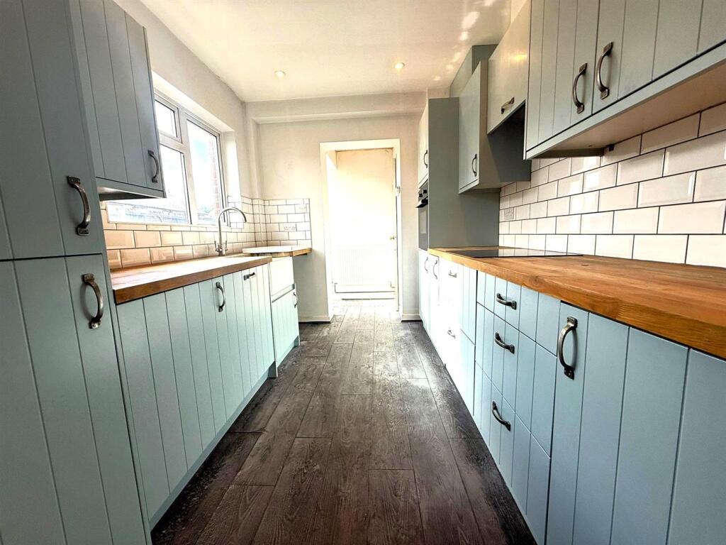 WhatsApp Image 2025-09-09 at 10.45.50_49f1696d.jpg