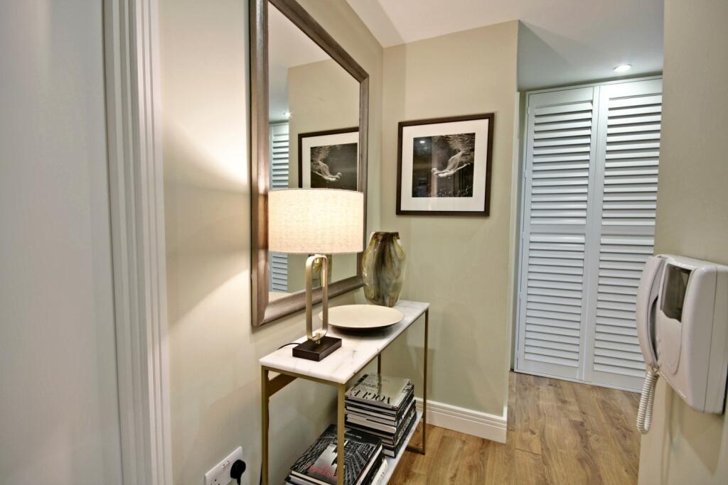 Flat 2 6 Holford Way - Hallway