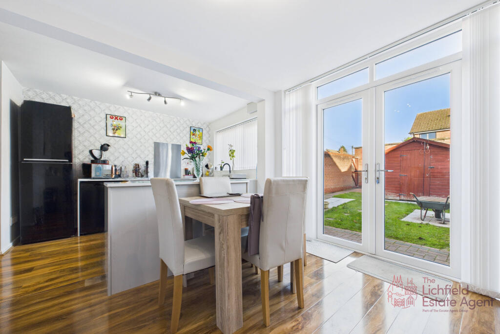 CAM02494G0-PR0072-STILL010