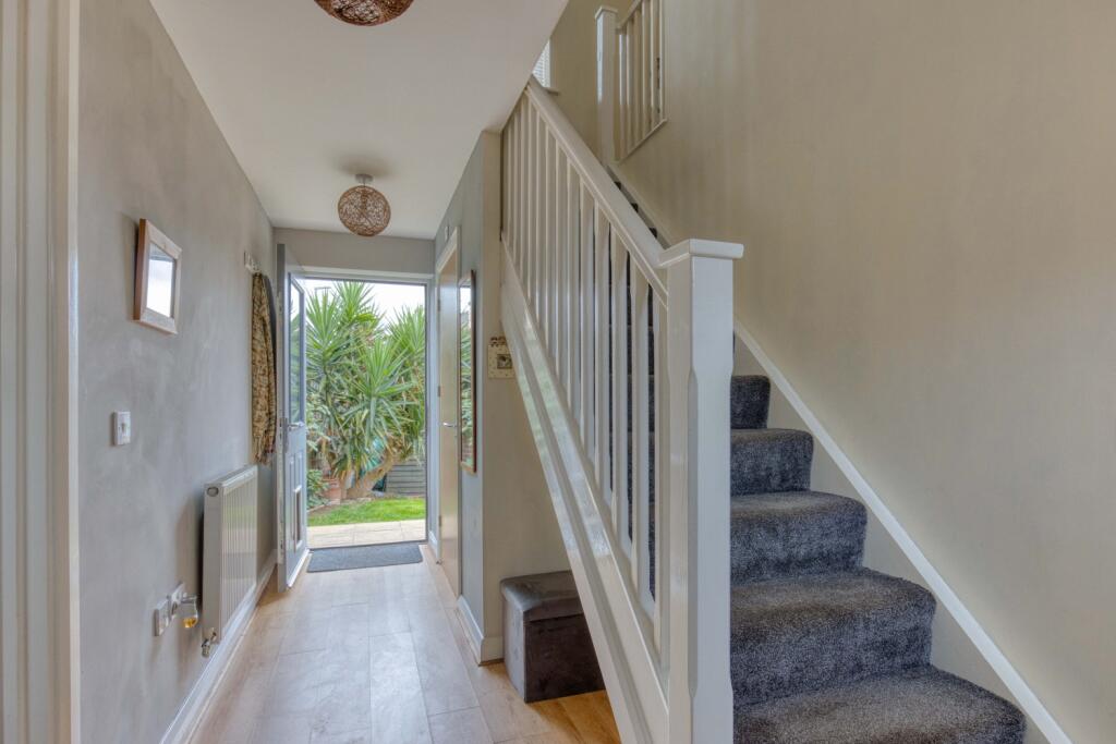 Ewemove Taunton Grove Gate (13)