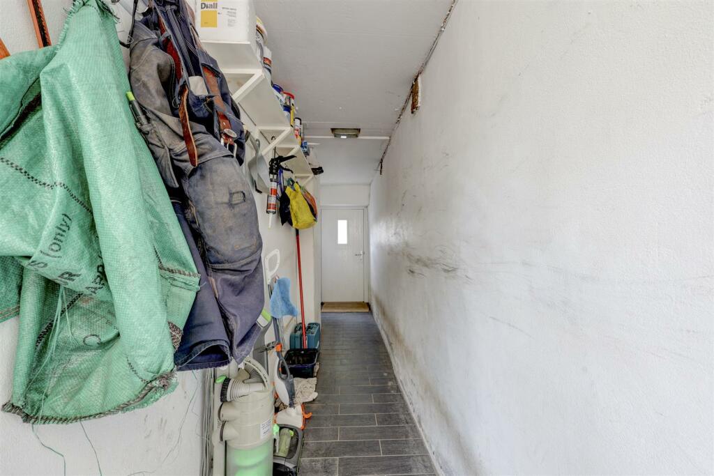 Shared Entranceway for Bins.jpg