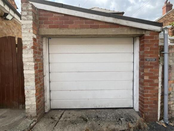 24278_9fc87533-aee6-43a3-b140-b40a2df9aa08_IMG_10_