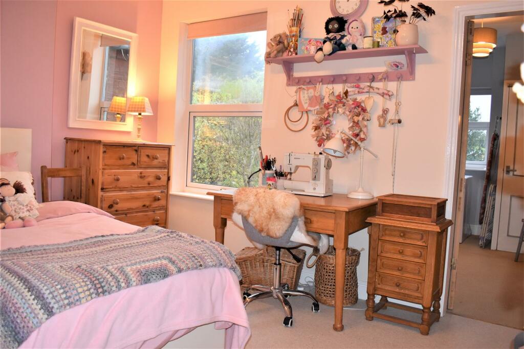 bedroom 3.jpg