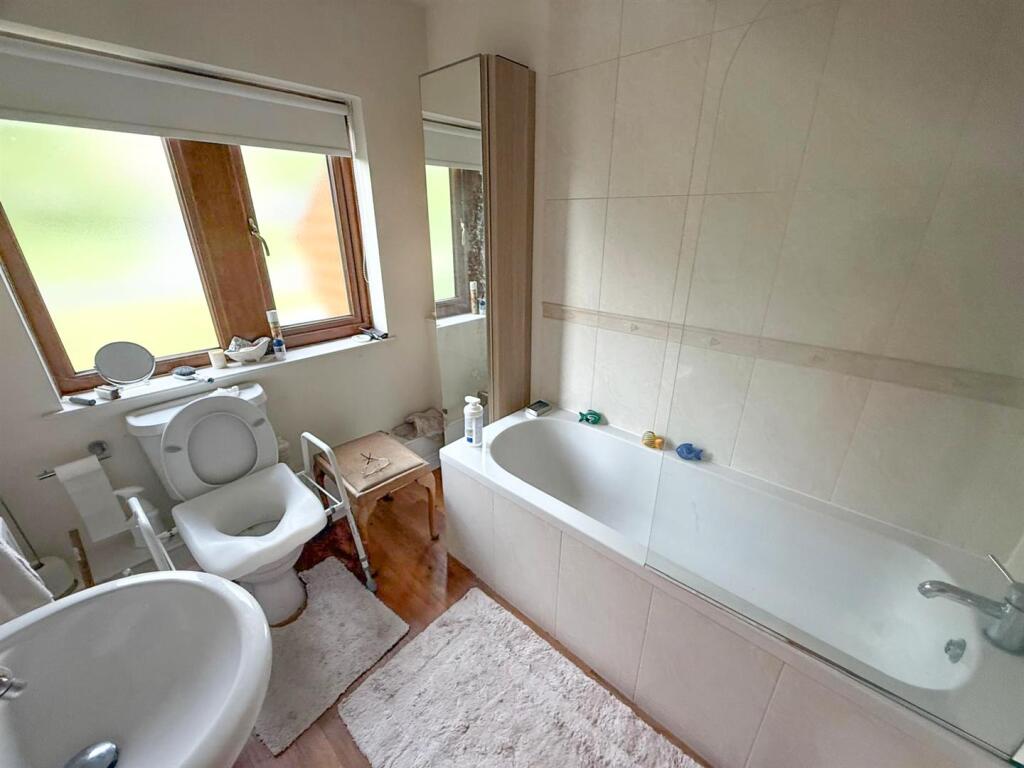 4 Bed Detached, Silsden