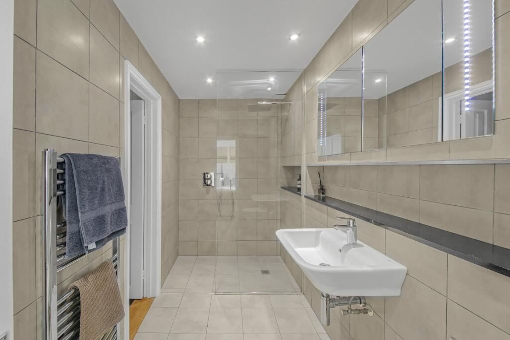 Ensuite Bathroom