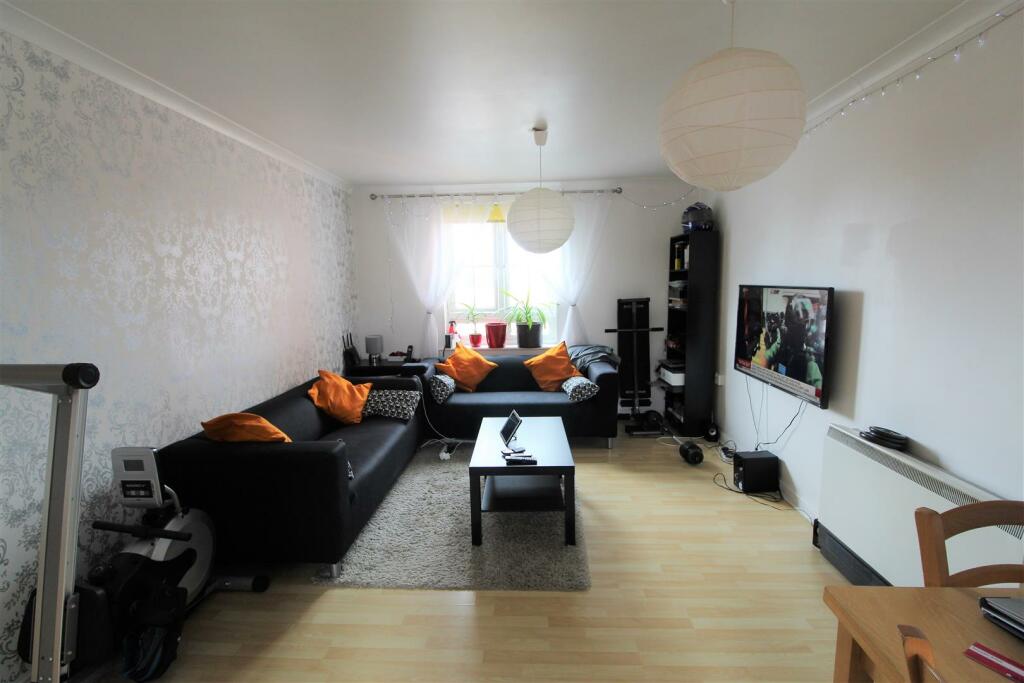 Lounge_1.jpg