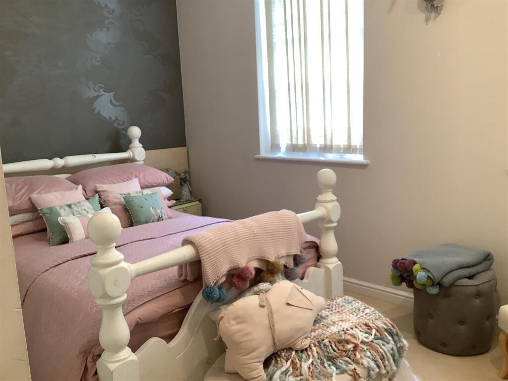 Pryor Wing Bedroom 1.jpg