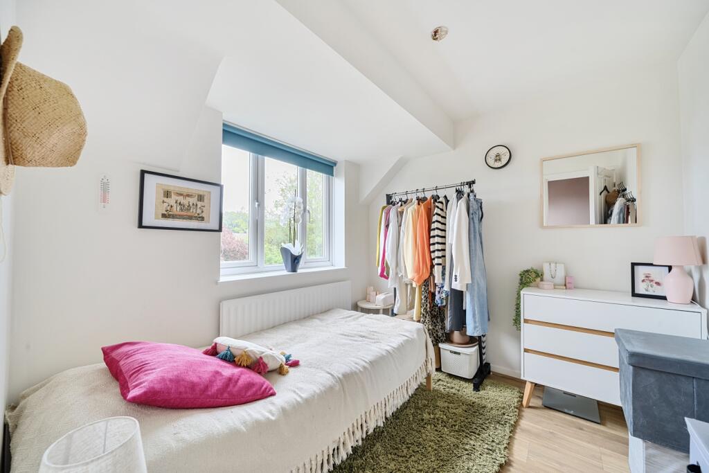 1300916-11-6841ca3b310e3