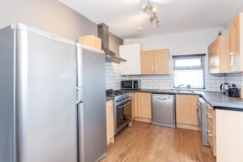 Kitchen 3.jpg
