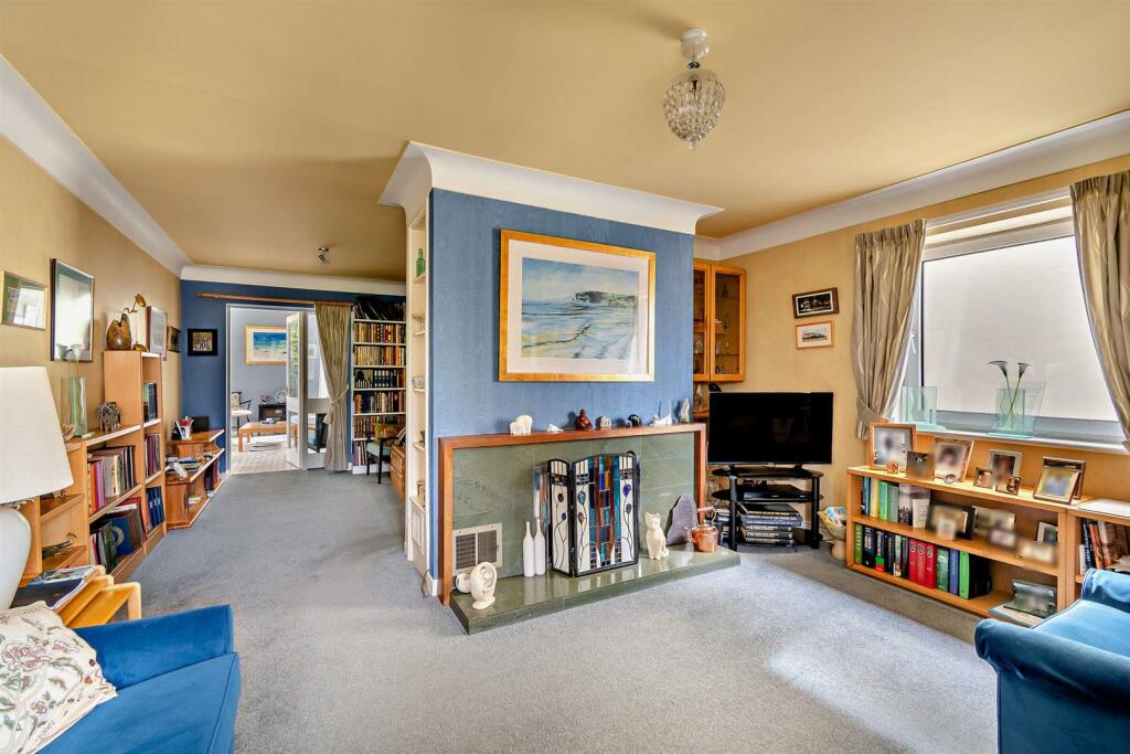 8616202-interior22-800.jpg