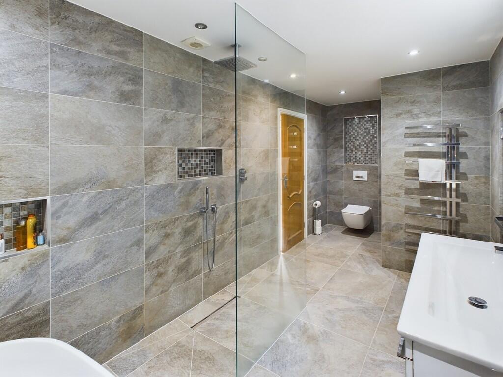 CAM02854G0-PR0306...