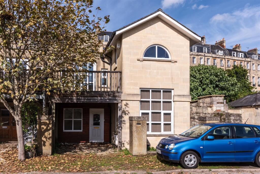 132 Ringswell Gardens, Bath, BA1 6BW-1.jpg