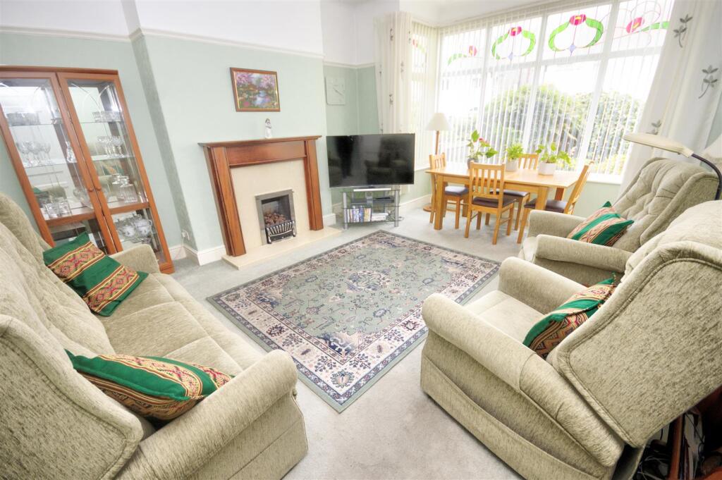 DSC_7747_Realistic 2.jpg