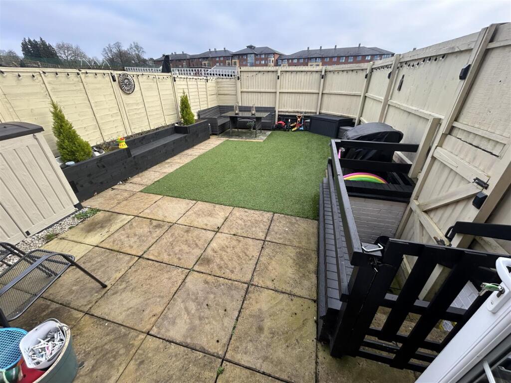 South Meadow Close, Northampton