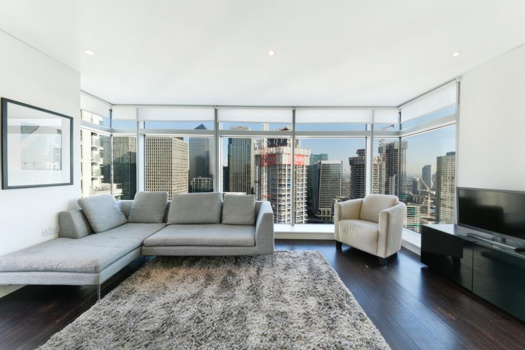 East Tower, Pan Peni