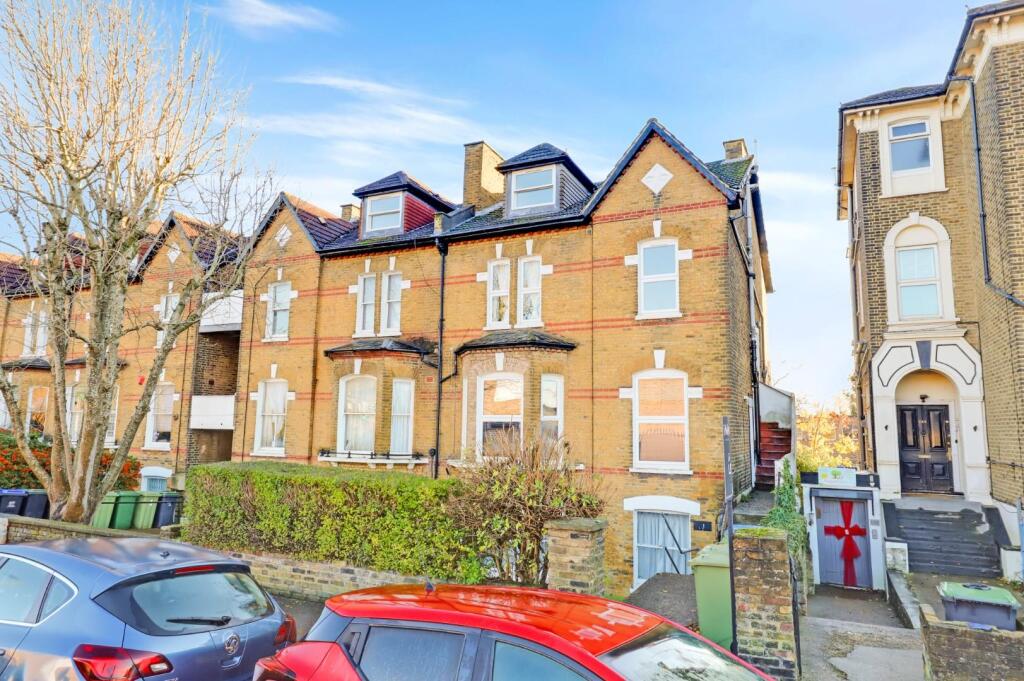 14-1de2JHPropWpen - Flat 4 Malcolm Close - 43.jpg