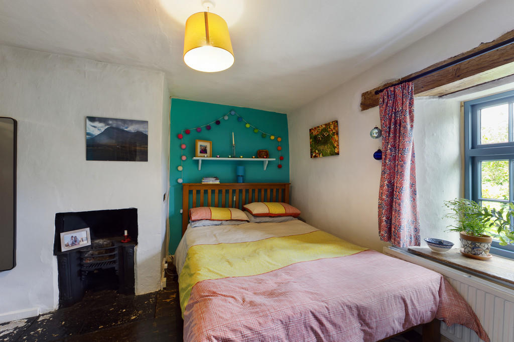 Master Bedroom wi...