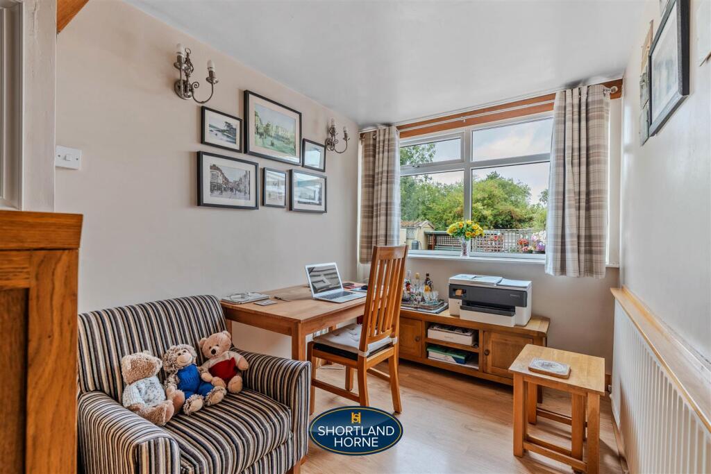 Lounge / Dining Room