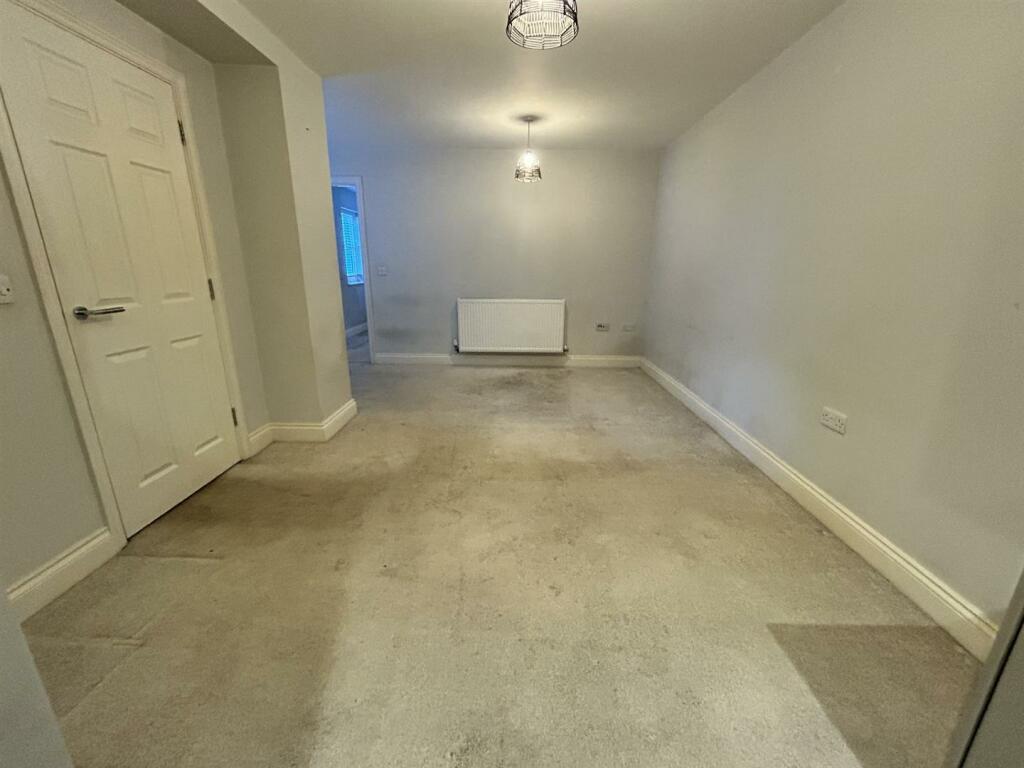 01323 438506