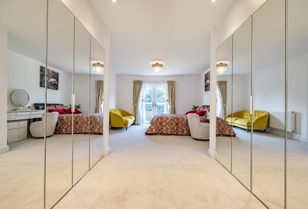 1316922-19-685dab...