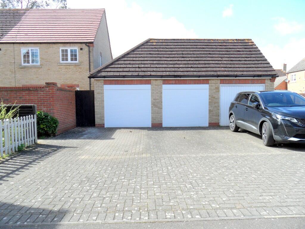 GARAGES &amp; PARKING