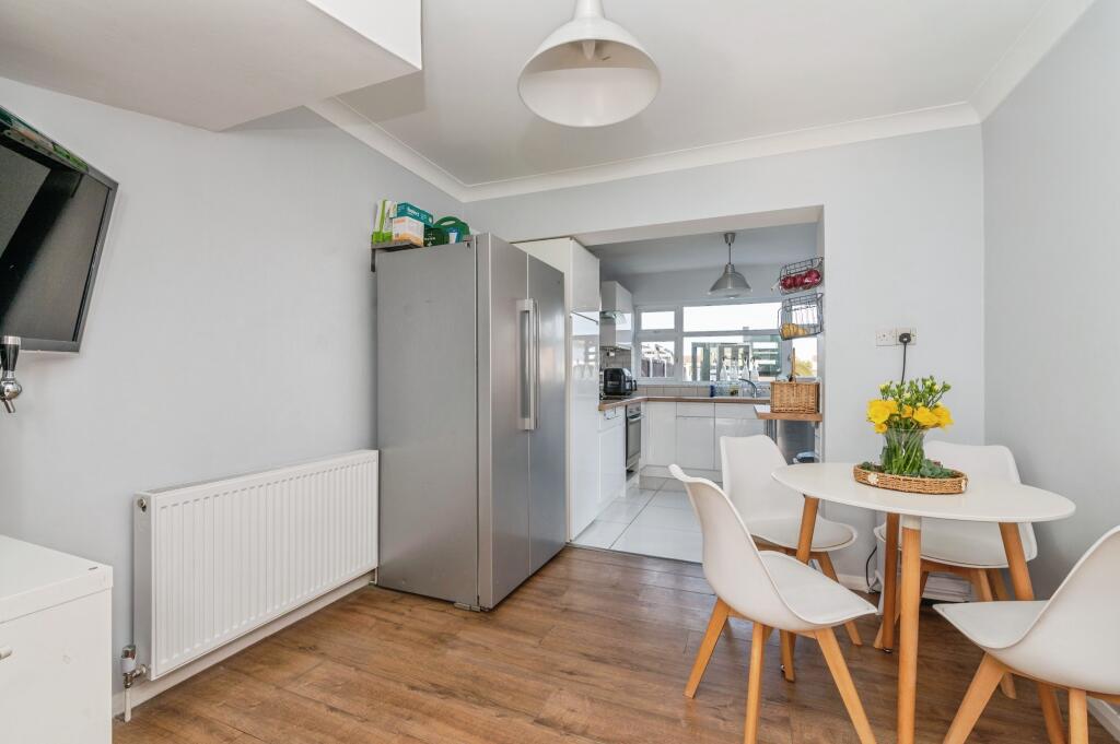 157seamoreavenueseamoreavenuebenfleetss74la-10