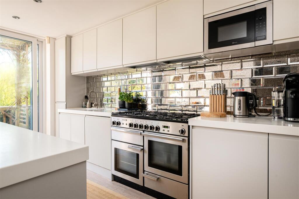 Kitchen 3
