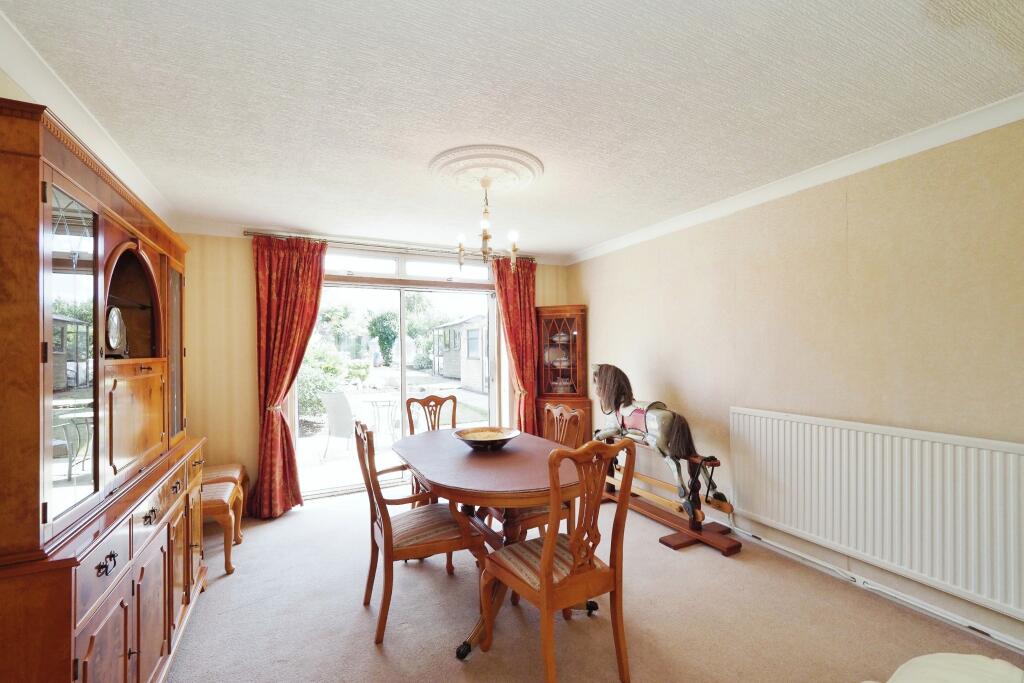 Lounge/dining Room