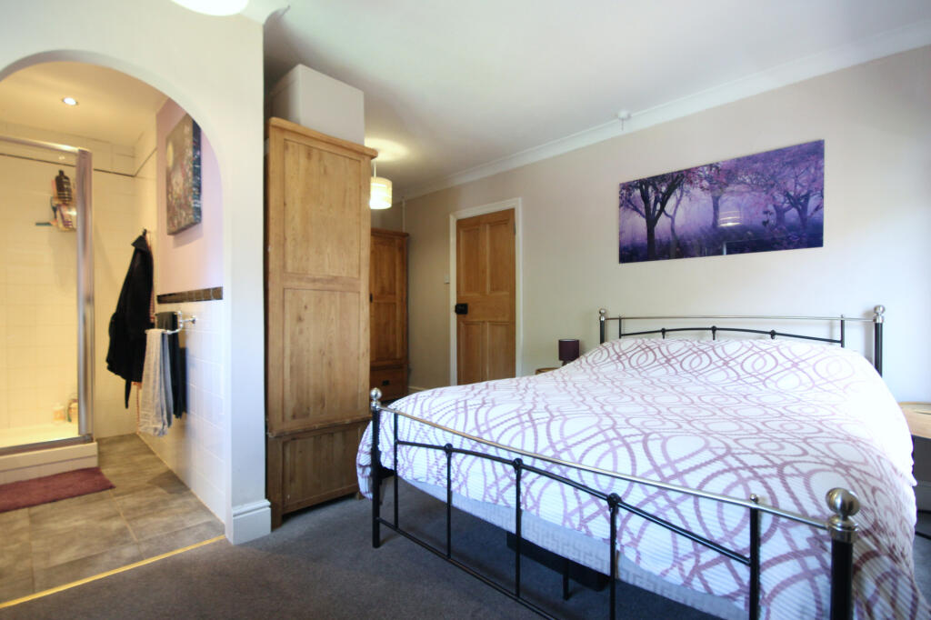 Main Bedroom 
