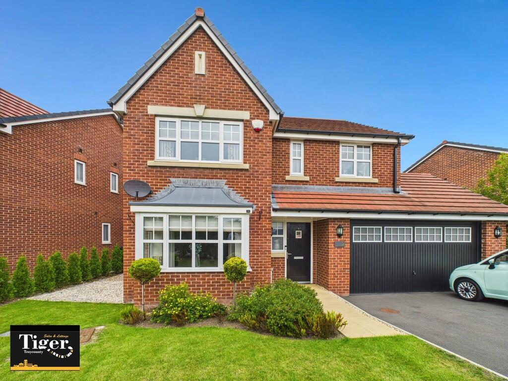 CAM02176G0-PR0651...