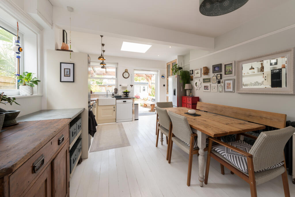 Kitchen / Dining Room