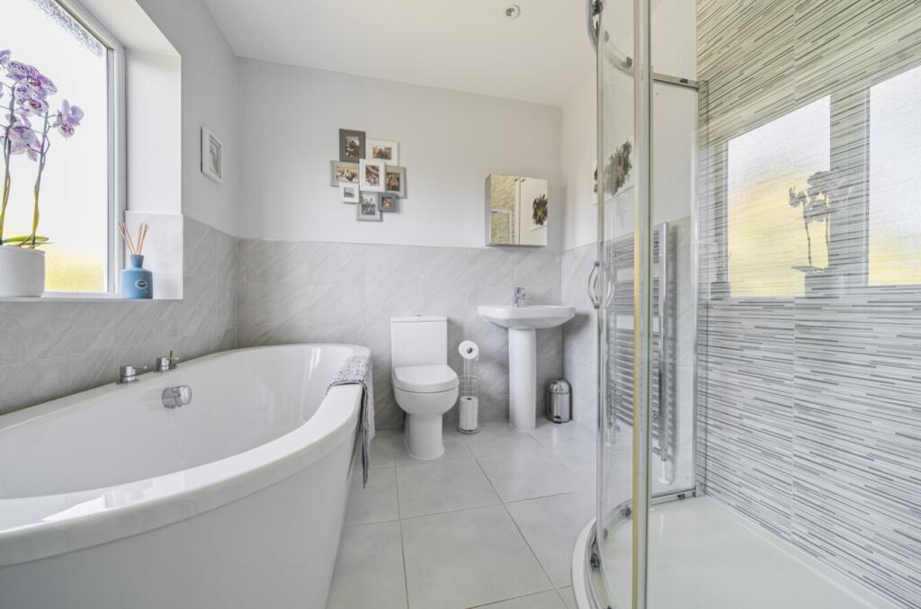 1355882-17-68c9e4253e44d