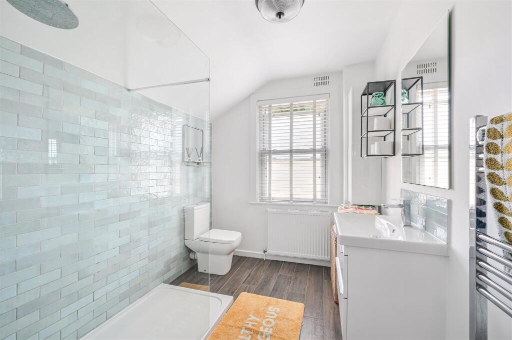 MIDDLE LANE (14).jpg