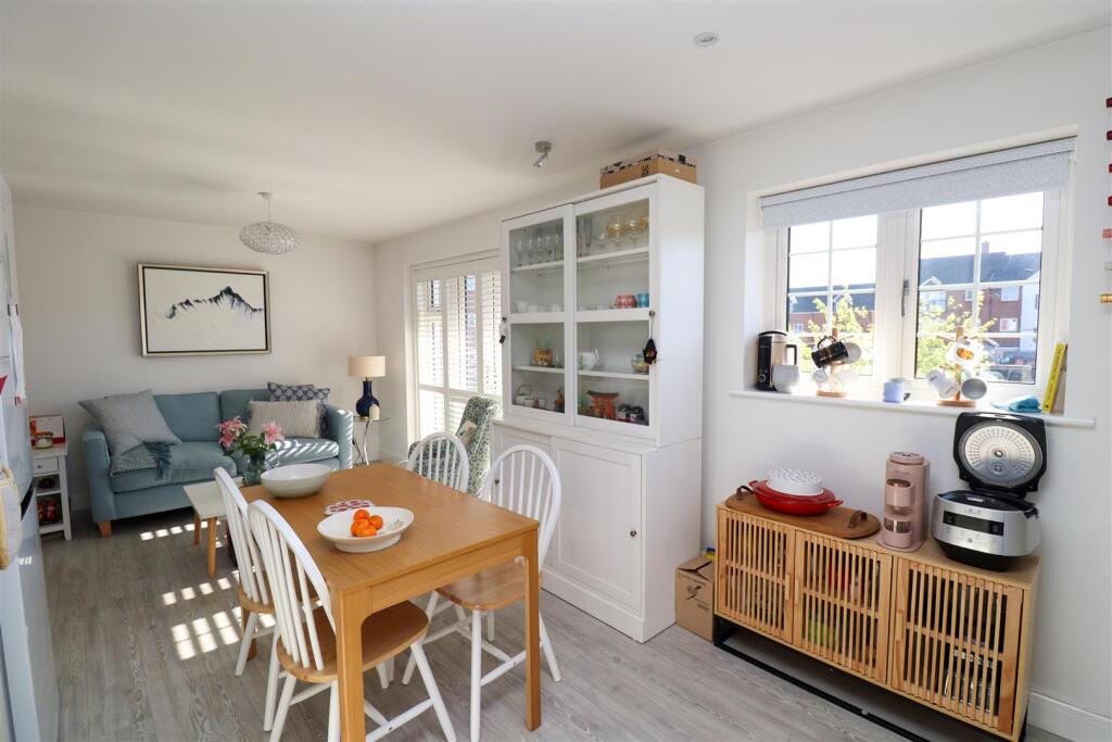 Open Plan Living/Dining/Kitchen