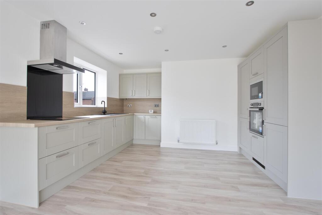 Kitchen/Family Room