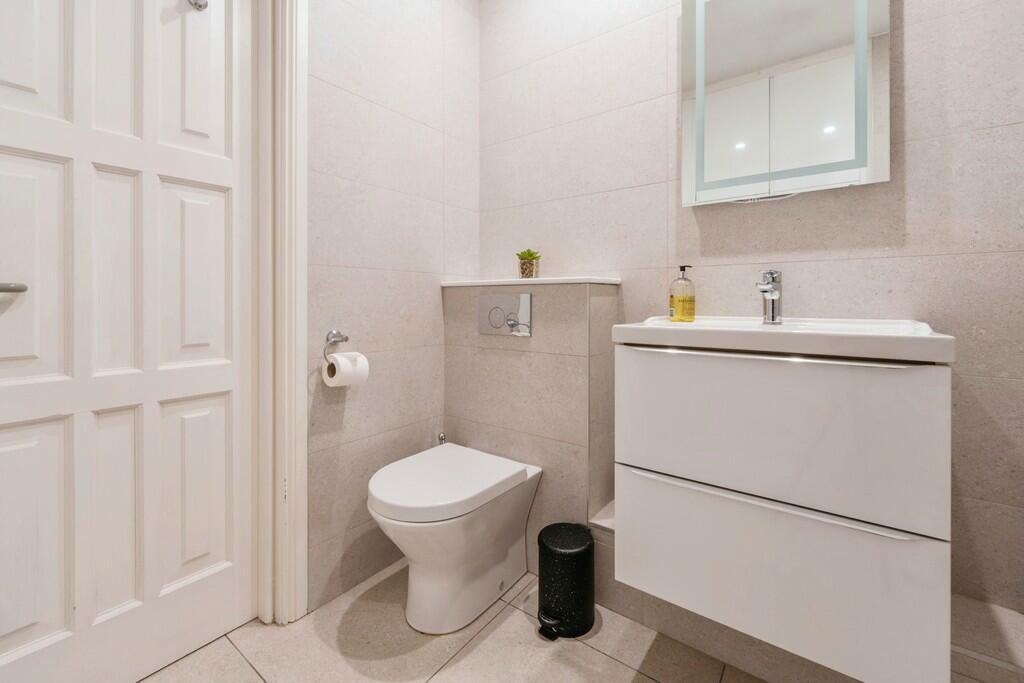 Ensuite Shower Ro...