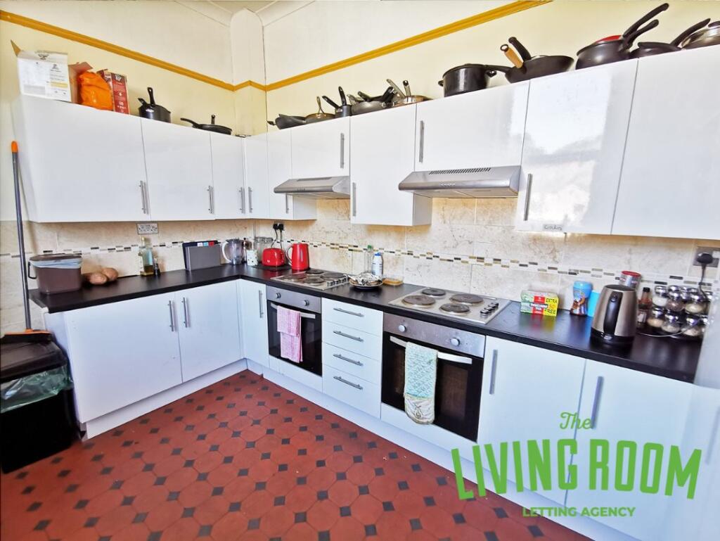 Kitchen 2