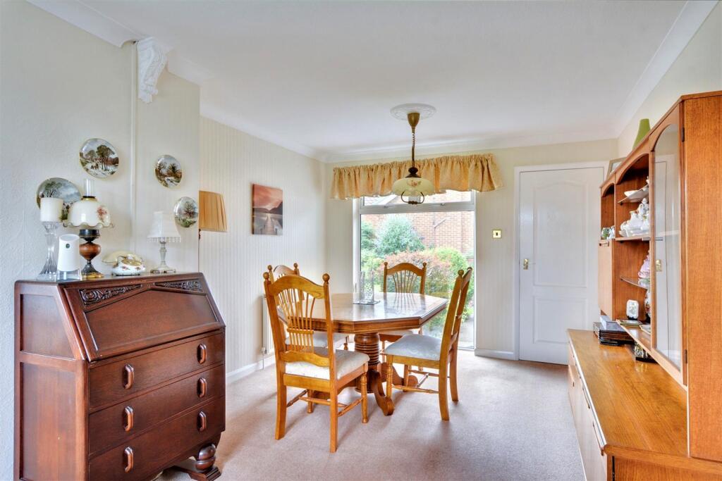 Dining Room_2.jpeg