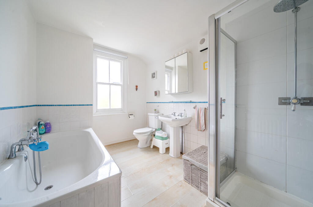 1298949-6-6835884...