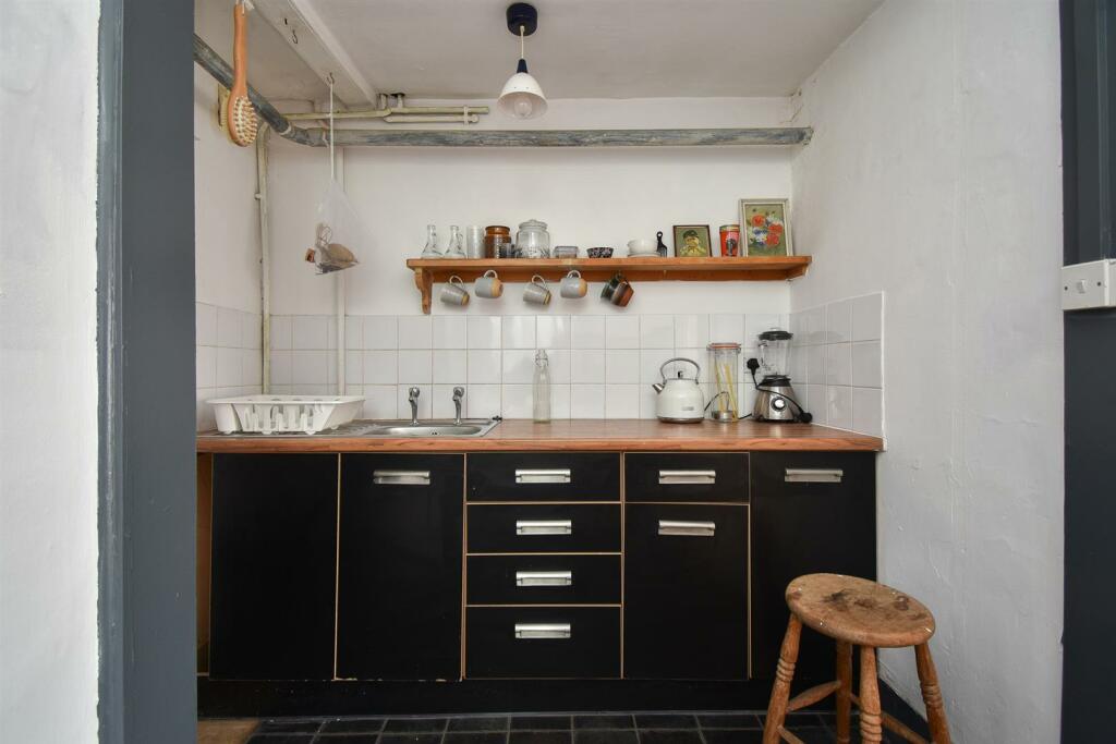 Kitchenette
