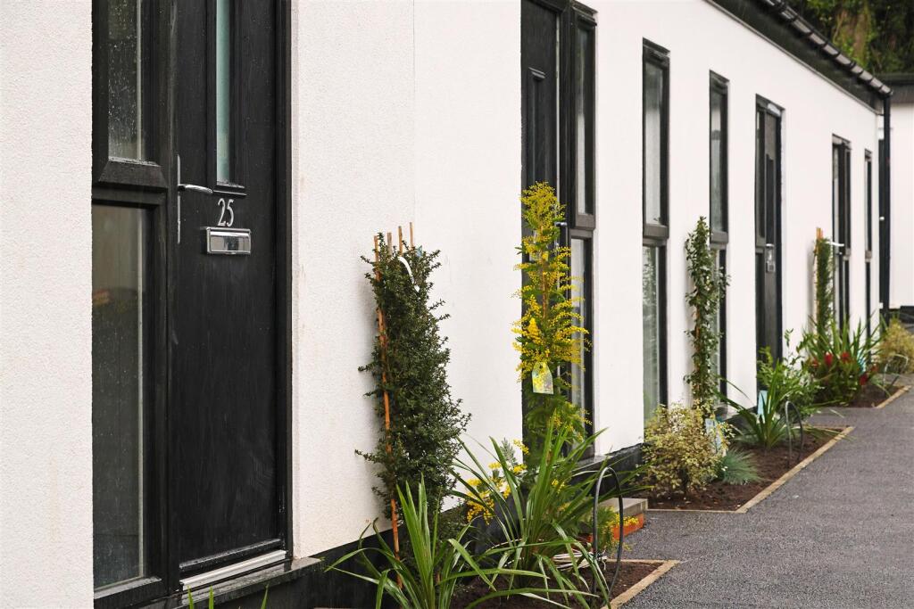 Green Yard, Dorking