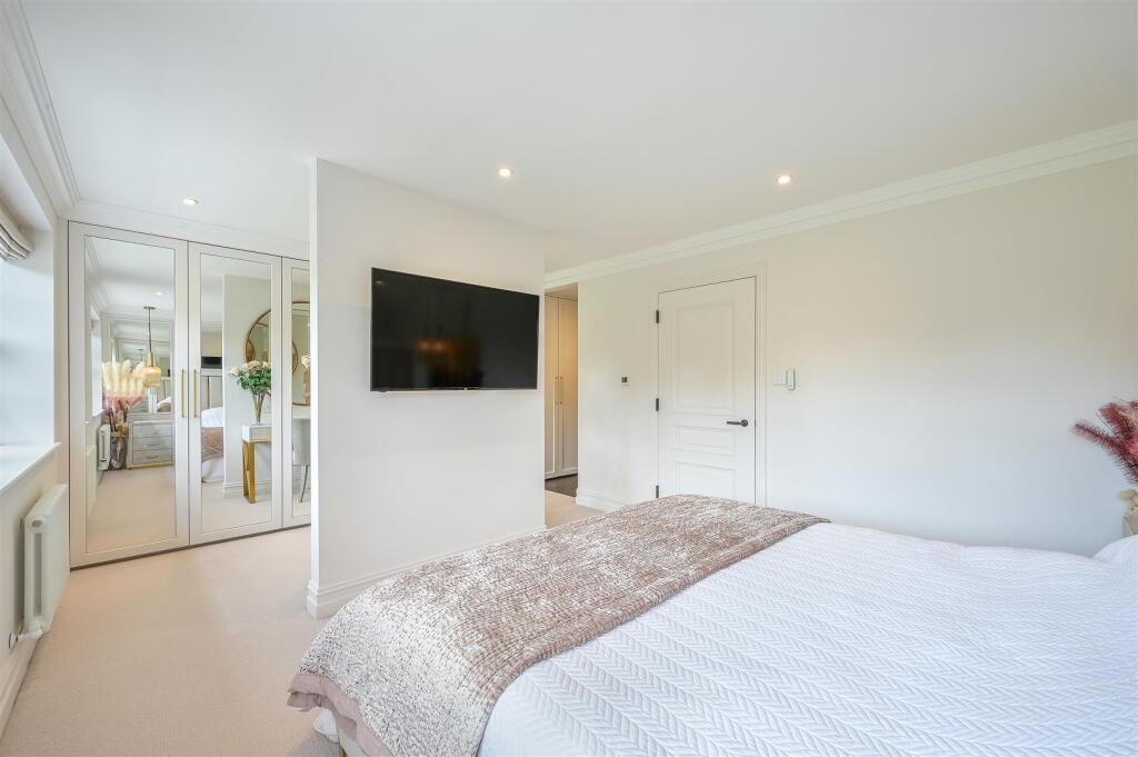 GREEN CURVE, 20- (14).jpg