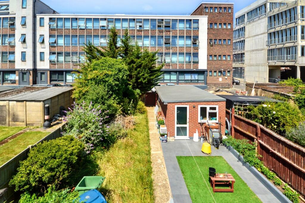 66 Beechcroft Avenue, Harrow, Middlesex, HA2 7JG