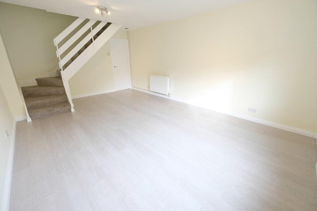 SITTING/DINING ROOM