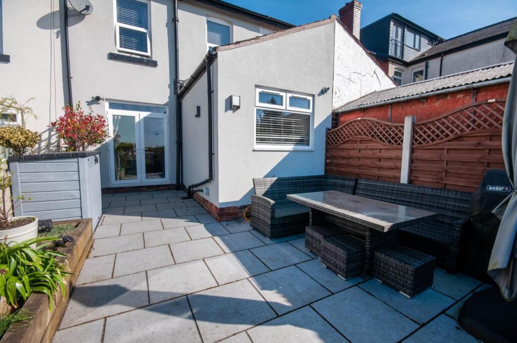 Outside - Rear Patio Garden