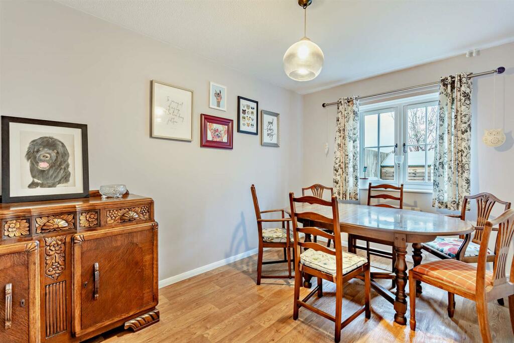 8630034-interior01-800.jpg