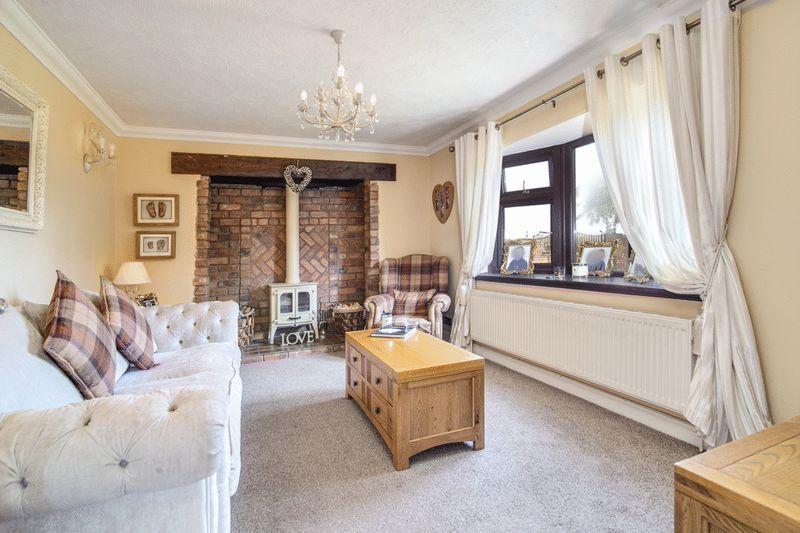 Sitting room to main house